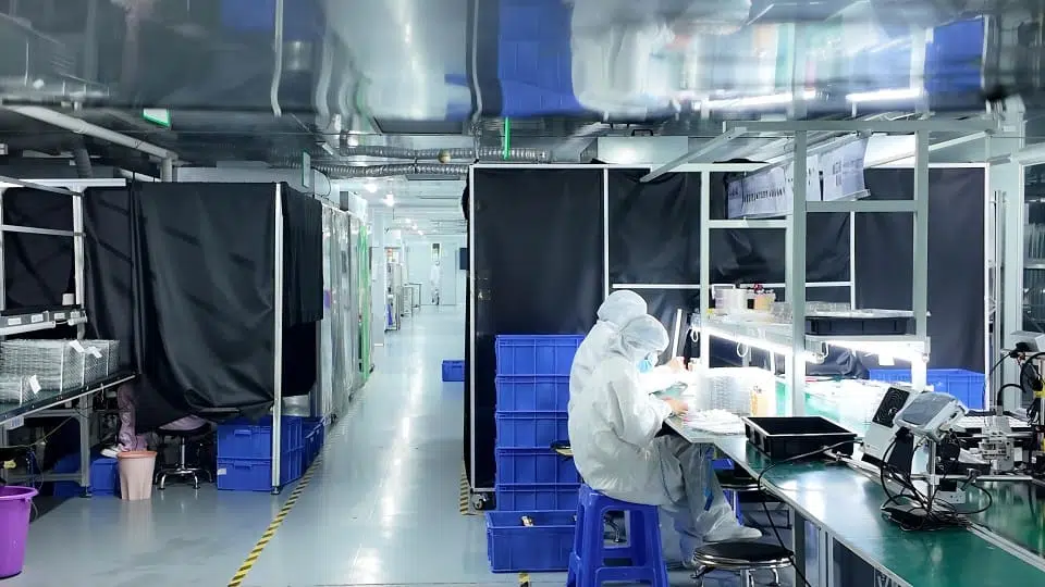 About 2 lcd OEM production line